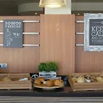 法鲁阿尔加维宜必思酒店