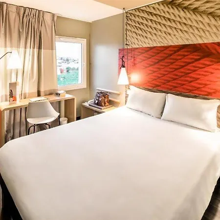 Ibis Algarve 2* 파로