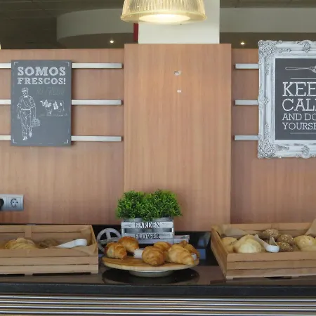 Hotel Ibis Algarve 2*