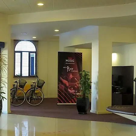 Ibis Algarve 2*