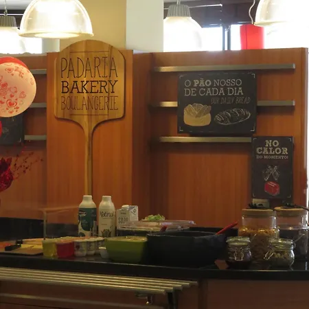 法鲁阿尔加维宜必思酒店 酒店 2*